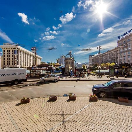 Two-Room Apartments On Maidan Nezavisimosti Kiev Esterno foto